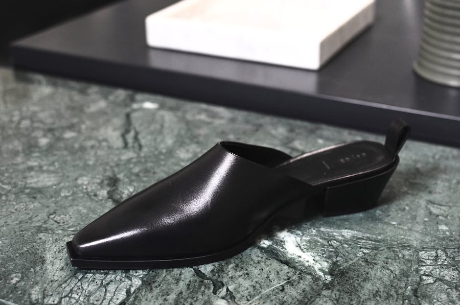 how to wear bootie heels